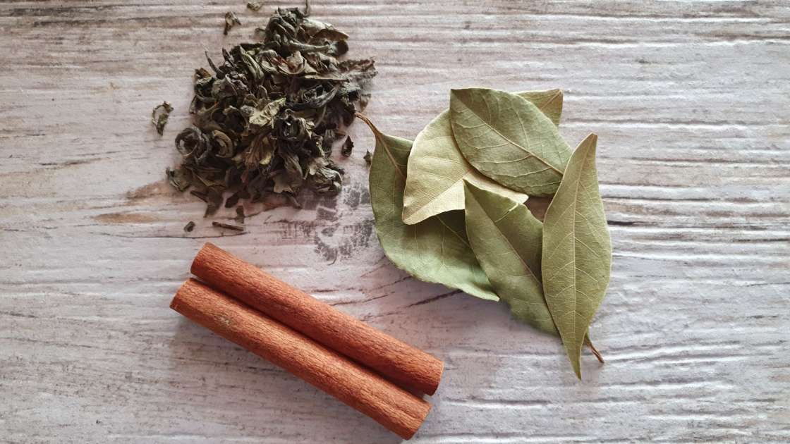 Acqua con cannella, alloro e tè verde, foto 11