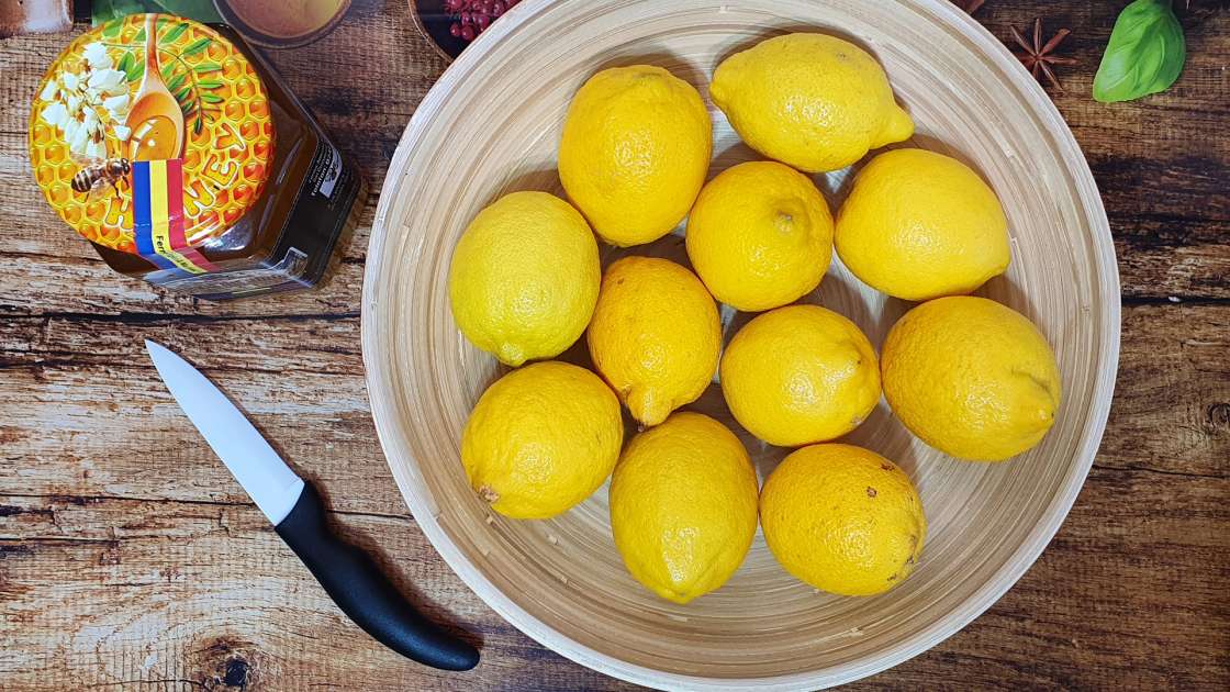 Macerato di limone con miele in un barattolo: tonico, immunitario, epatico, foto 2