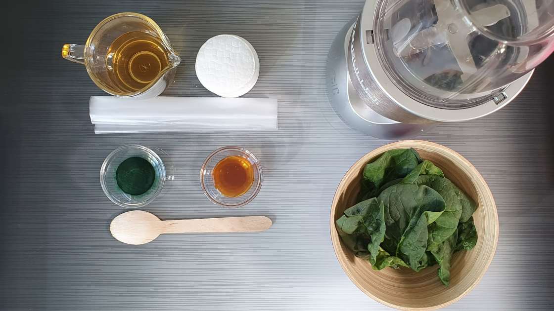 Rimedio antinfortunistico con spinaci, spirulina, miele e tè verde, foto 2