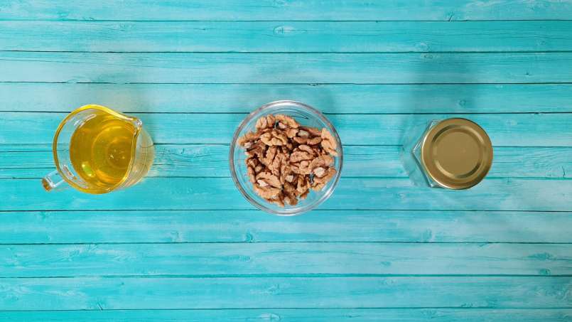 Gherigli di noce al miele in barattolo, foto 7