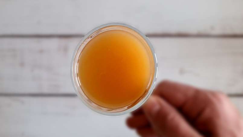 Succo di zenzero con miele, limone, tè verde, curcuma, cannella e menta, foto 11