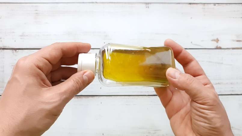 Olio di ortica ottenuto per trasferimento, foto 11